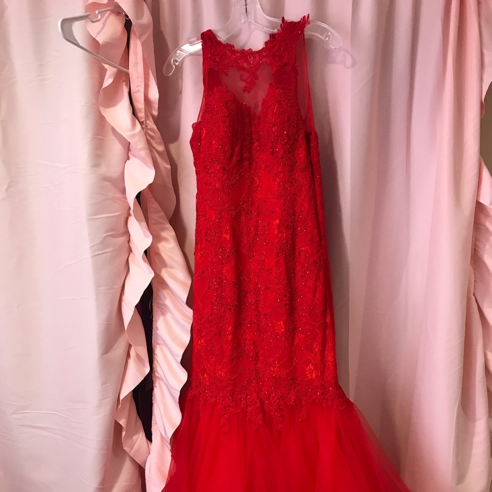 Beautiful red fitted prom dress!